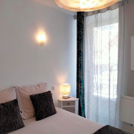 Les Chambres Hautes D'Anastasia Rodez Exterior foto