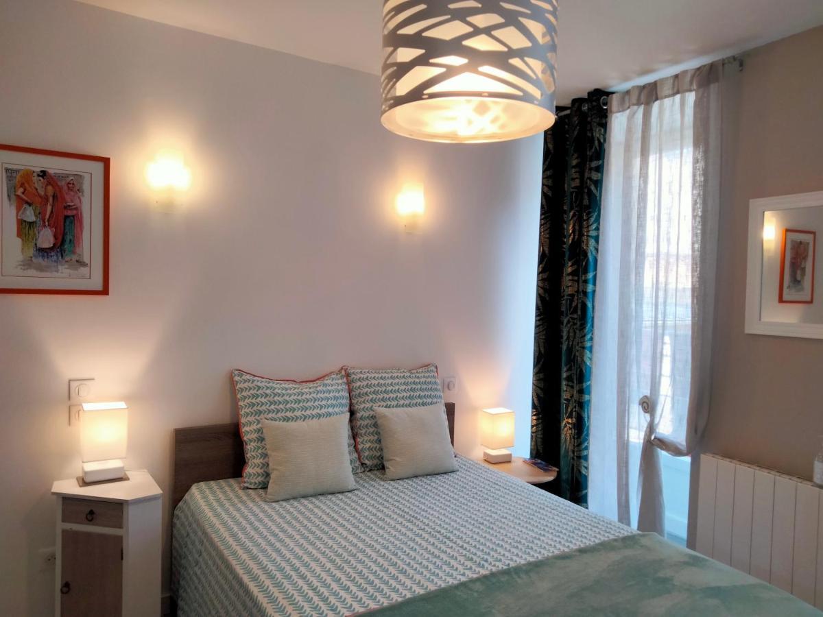 Les Chambres Hautes D'Anastasia Rodez Exterior foto