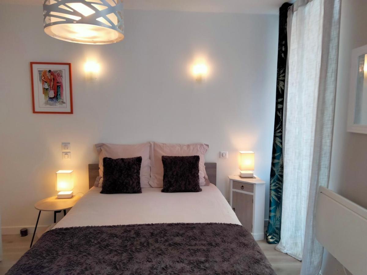 Les Chambres Hautes D'Anastasia Rodez Exterior foto